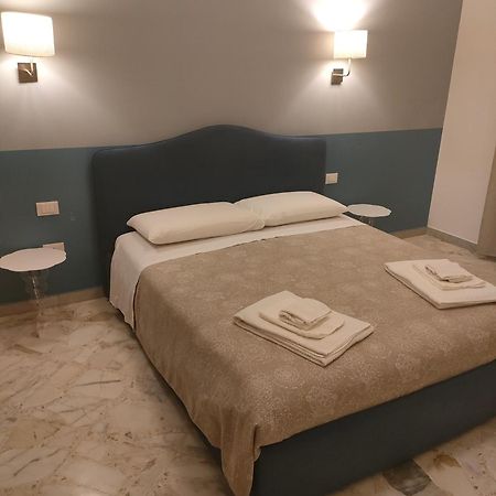 L'Angolo Di Oli' Lecce Luaran gambar