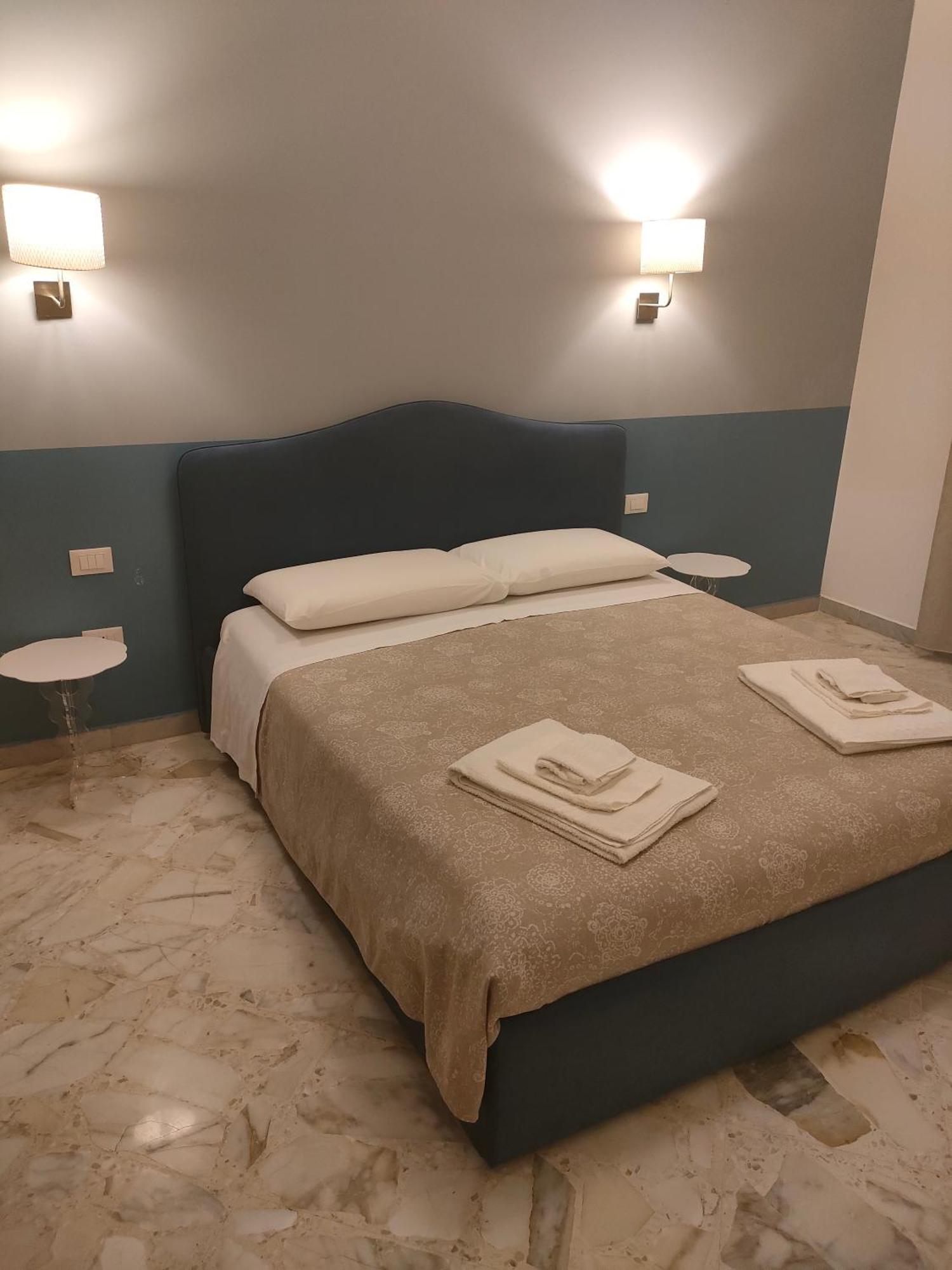 L'Angolo Di Oli' Lecce Luaran gambar